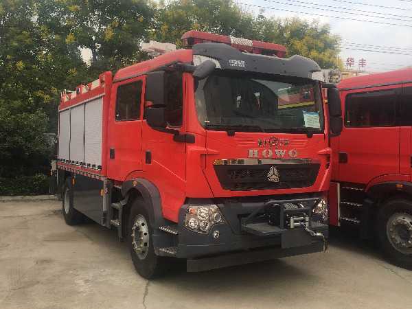 重汽T5G搶險救援消防車