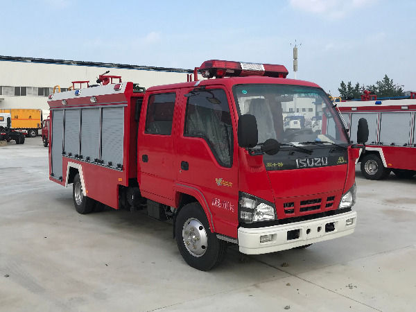 慶鈴3噸水罐消防車